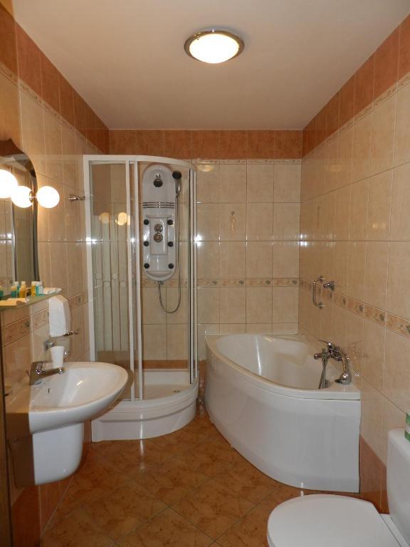 Hotel Restauracja Twist Krosno Quarto foto