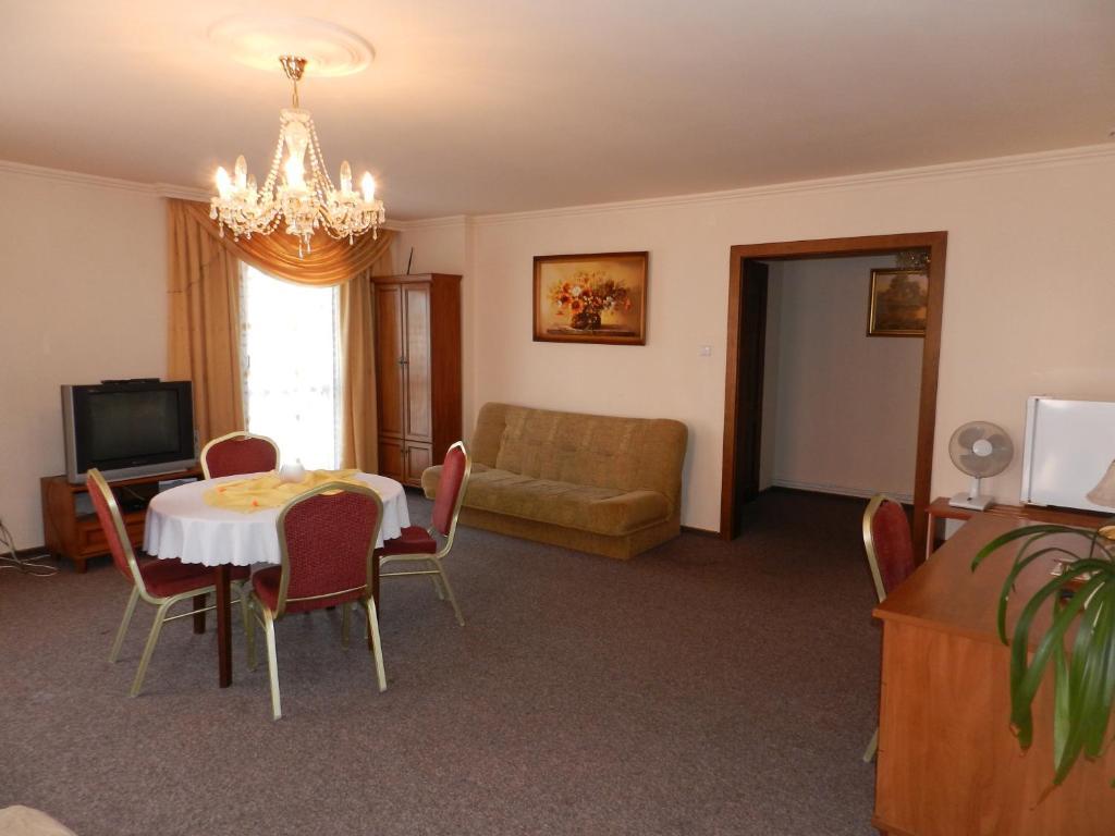 Hotel Restauracja Twist Krosno Quarto foto